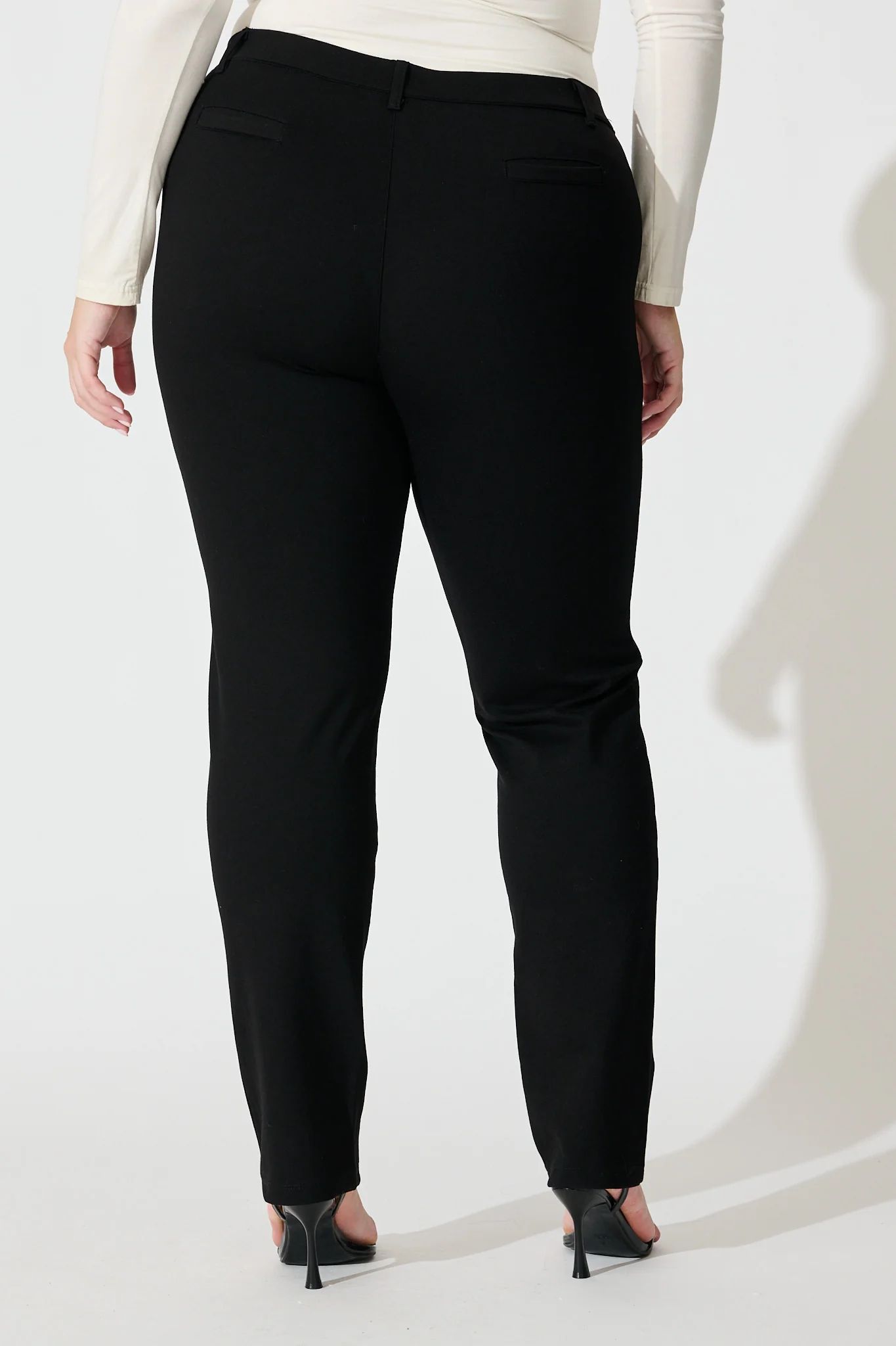 Workflow Skinny Pants in Black - Image 8
