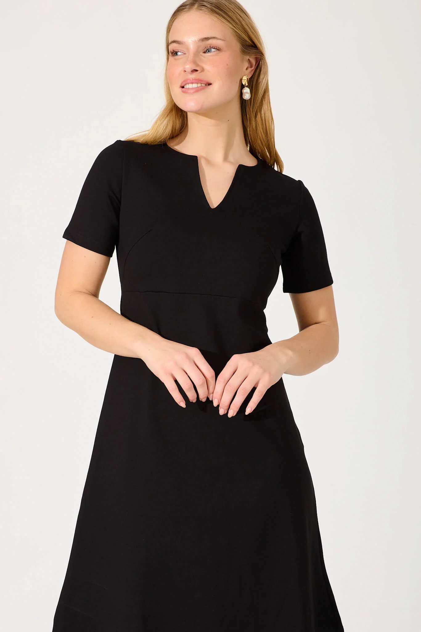 Workflow Stretch V Neck Dress In Black - Image 2