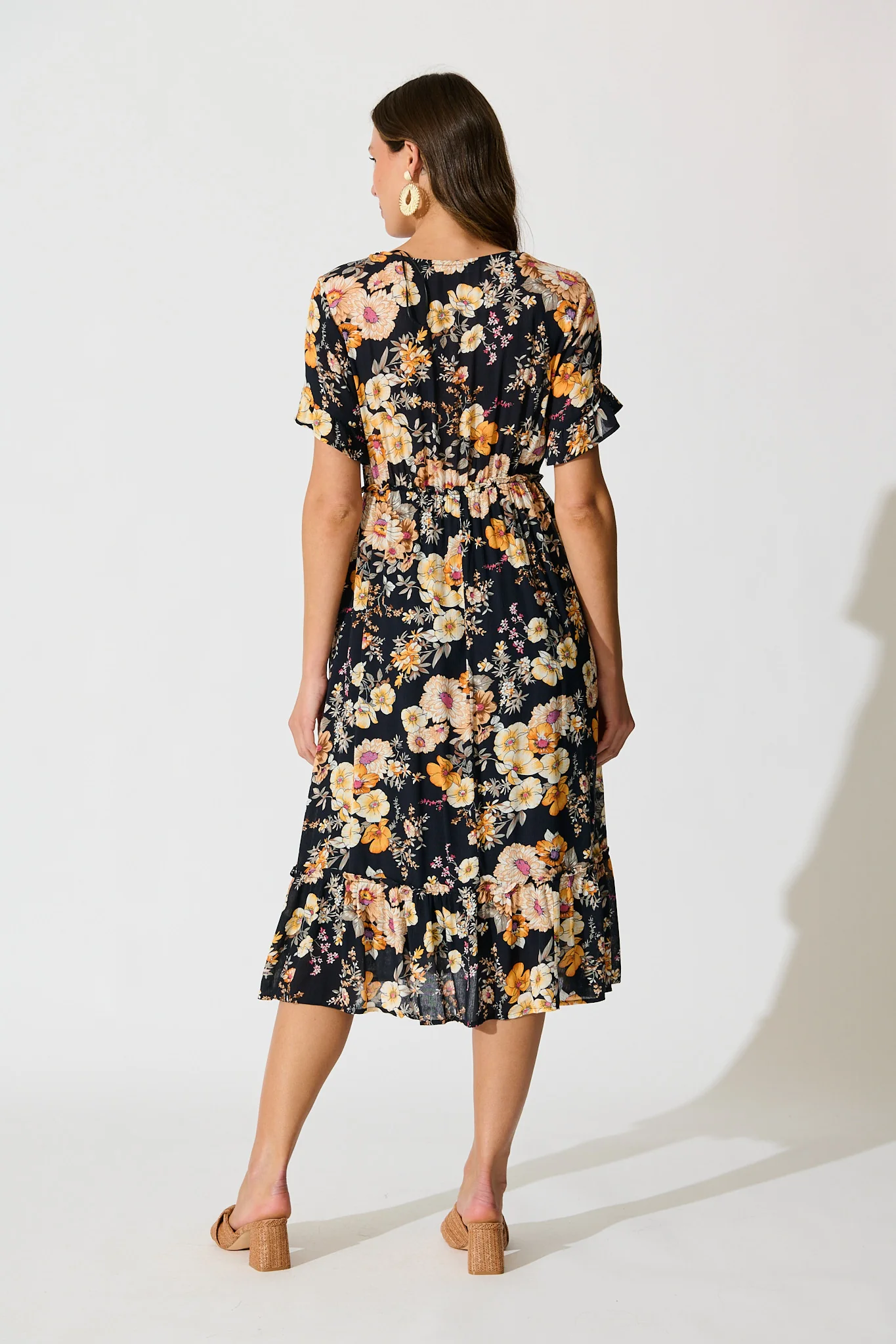 Zyla Midi Dress In Black Floral - Image 4